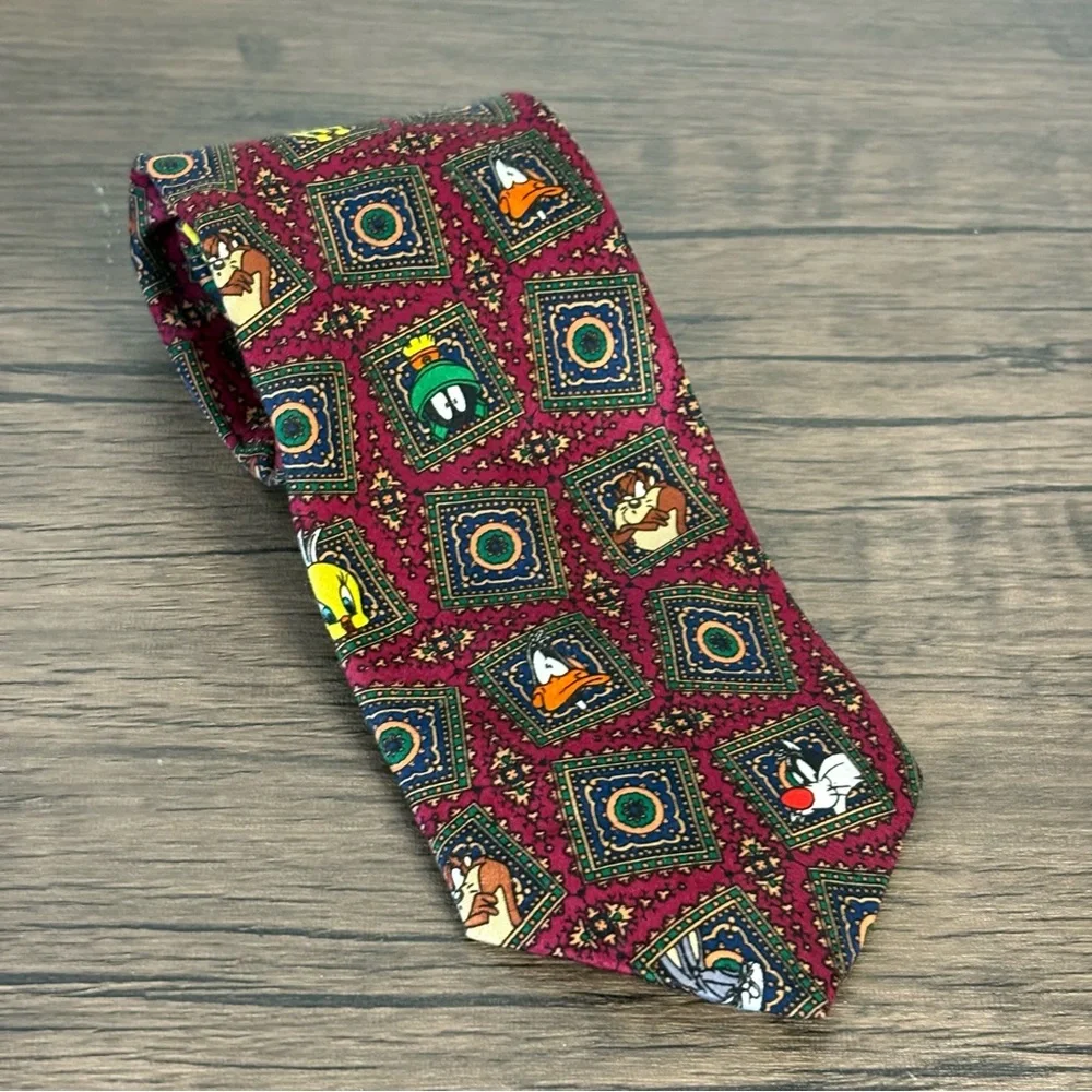 Vtg Looney Tunes Men’s Tie 1994 Daffy Tweety Taz Bugs Marvin Sylvester Burgundy